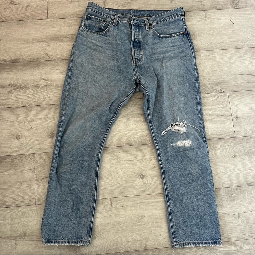 Levi’s 501 ripped cropped jeans high waist